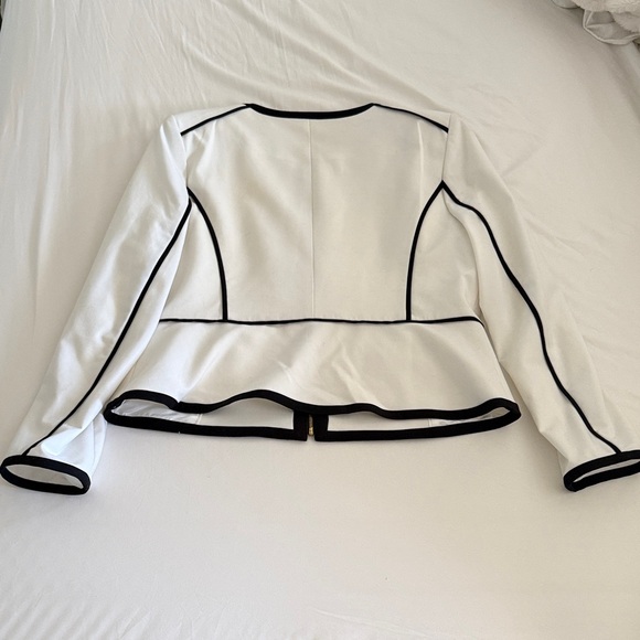Calvin Klein Women's White Blazer with Black and Gold Accents - Picture 3 of 3